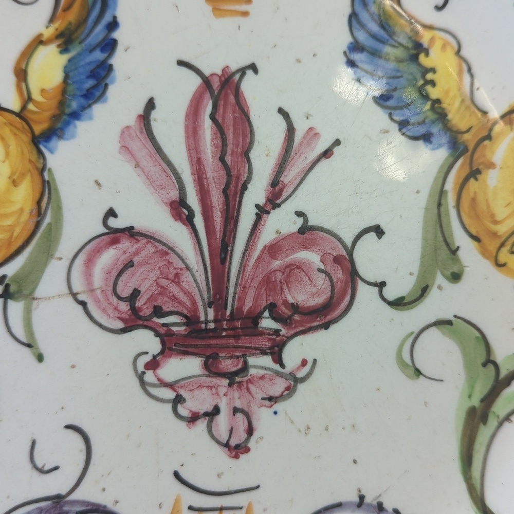 Majolica Pottery Plate - Picture 5 of 7